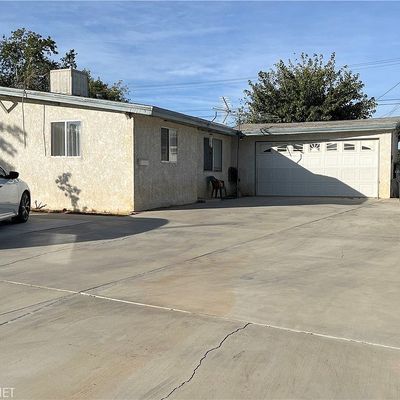 44129 Carolside Ave, Lancaster, CA 93535