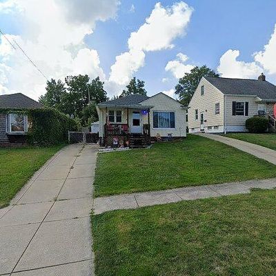 4415 Russell Ave, Cleveland, OH 44134