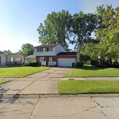 44213 Cherbourg St, Canton, MI 48188