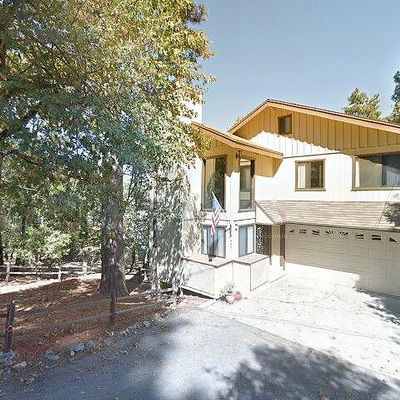 443 Davidson Ln, Crestline, CA 92325