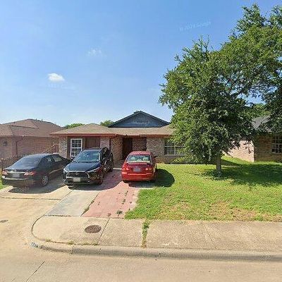 4431 Las Haciendas Dr, Dallas, TX 75211