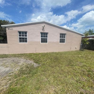 4541 Sw 36 Th St, West Park, FL 33023