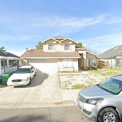 4555 Northstar Dr, Palmdale, CA 93552