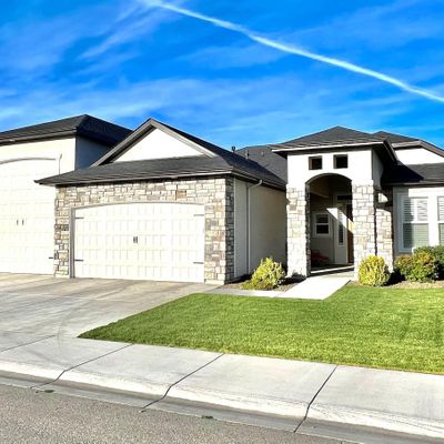 4577 N Bryce Canyon Ave, Meridian, ID 83646