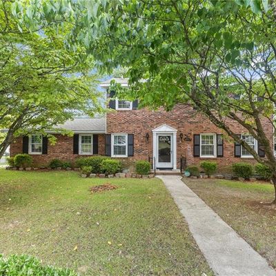 4619 Canterbury Rd, Fayetteville, NC 28304