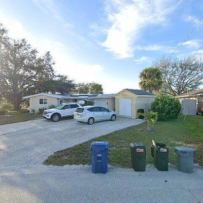 466 Edgewood Rd, Venice, FL 34293