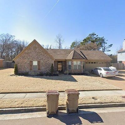 5569 April Forest Dr, Memphis, TN 38141