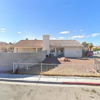 5597 Super Bowl Dr, Las Vegas, NV 89110