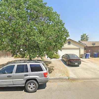 5596 N State St, Fresno, CA 93722