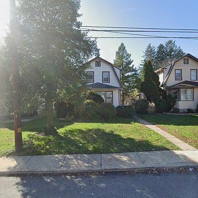 56 S Woodlawn Ave, Aldan, PA 19018