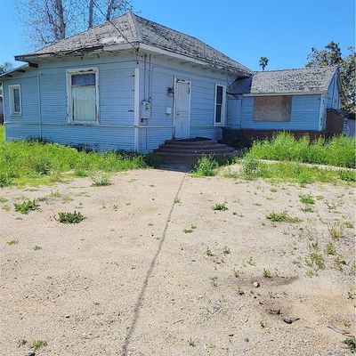 560 N Acacia Ave, Rialto, CA 92376