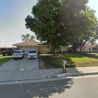 5663 Yarborough Dr, Riverside, CA 92505