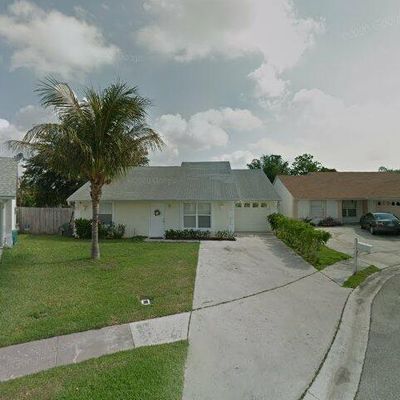 5666 Lake George Pl, Lake Worth, FL 33463