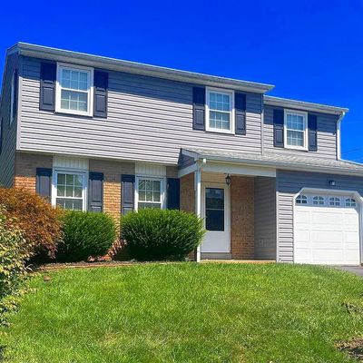 567 Pioneer Cir, Harleysville, PA 19438