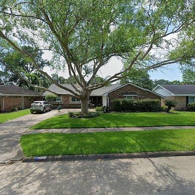 5727 Cheltenham Dr, Houston, TX 77096