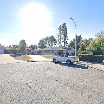 5745 Ives Pl, Riverside, CA 92506