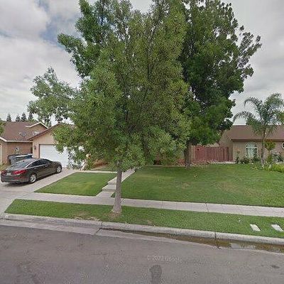 5798 W San Gabriel Ave, Fresno, CA 93722