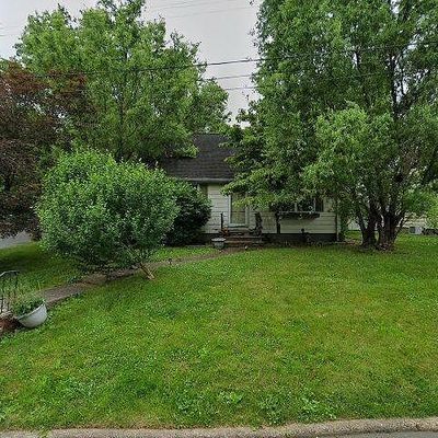 582 Orchard St, Rahway, NJ 07065