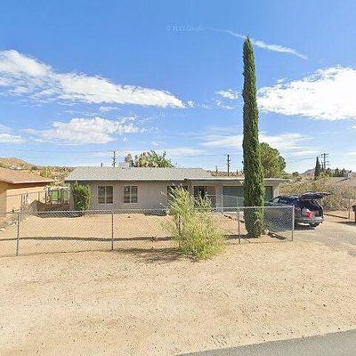 58950 Barron Dr, Yucca Valley, CA 92284