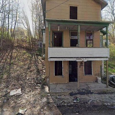 59 Prospect St, Carbondale, PA 18407