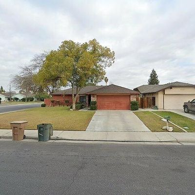 5916 Carcassone Dr, Bakersfield, CA 93309