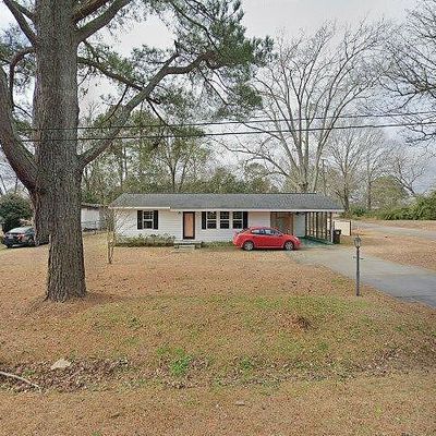 592 S Lincoln St, Coats, NC 27521