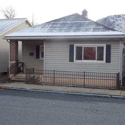 596 Mauch Chunk Rd, Palmerton, PA 18071