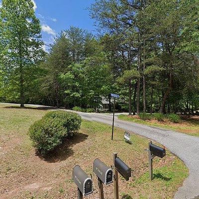 6 Yonah Breeze Ln, Cleveland, GA 30528