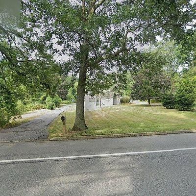 60 Cross St, Jackson, NJ 08527