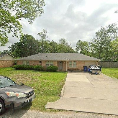 606 Hollyhock St, Richwood, TX 77531