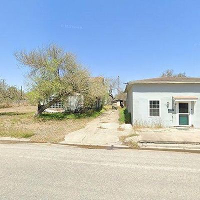 516 E Alice Ave, Kingsville, TX 78363