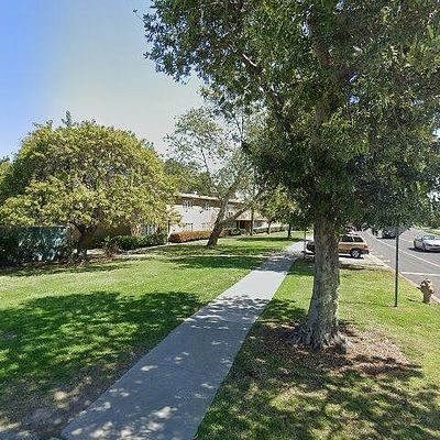 5228 Village Grn, Los Angeles, CA 90016