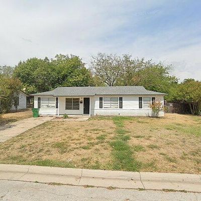 5235 Madella St, Haltom City, TX 76117