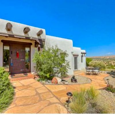 53 Camino Redondo, Placitas, NM 87043