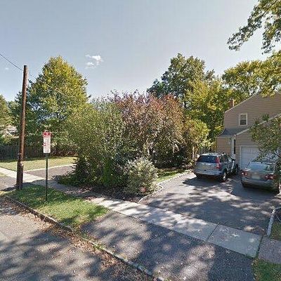 531 Valley Rd, Clark, NJ 07066