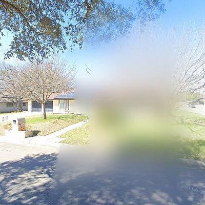 541 Balfour Dr, Windcrest, TX 78239