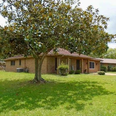 5411 Monaco Dr, Pascagoula, MS 39581