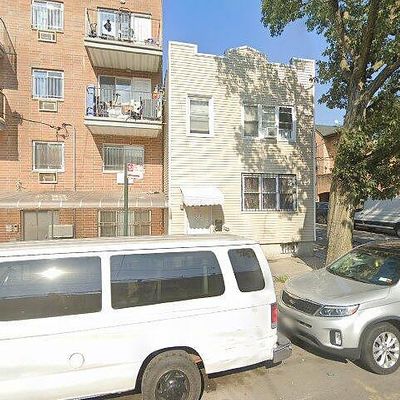 5427 102 Nd St, Corona, NY 11368