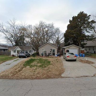 548 S Ash Ave, Independence, MO 64053