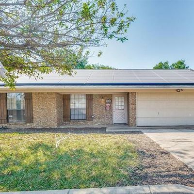 6536 Starnes Rd, Watauga, TX 76148