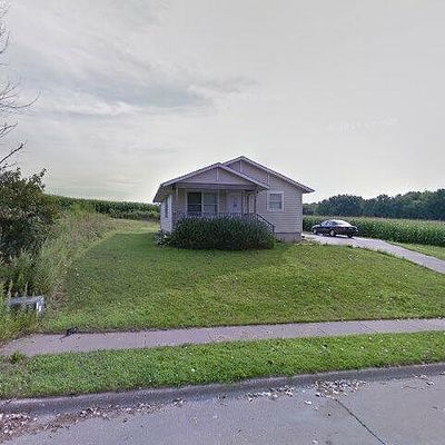 6609 Hoover Rd, Davenport, IA 52806