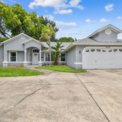 668 Mehlenbacher Rd, Belleair, FL 33756