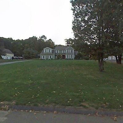 69 Doral Ln, Southington, CT 06489