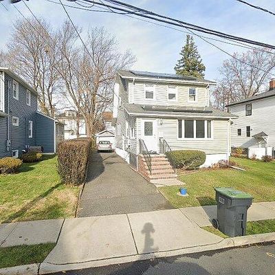 69 Madison Ave, Bergenfield, NJ 07621