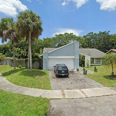 701 Nw 77 Th Ave, Plantation, FL 33324