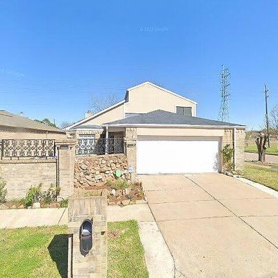 7023 Pouter Dr, Houston, TX 77083