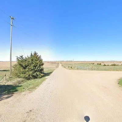 704 W 1 Rd, Harvard, NE 68944