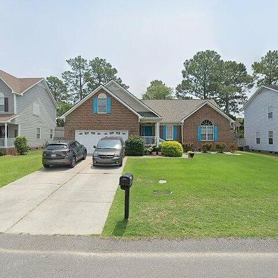 707 Connaly Dr, Hope Mills, NC 28348