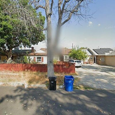 7106 Matilija Ave, Van Nuys, CA 91405