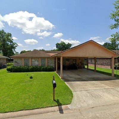 713 Northbend Dr, Baytown, TX 77521